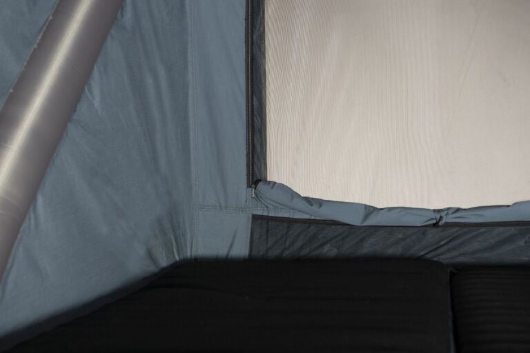 GT ROOF namiot dachowy dla 2 osób niebieski